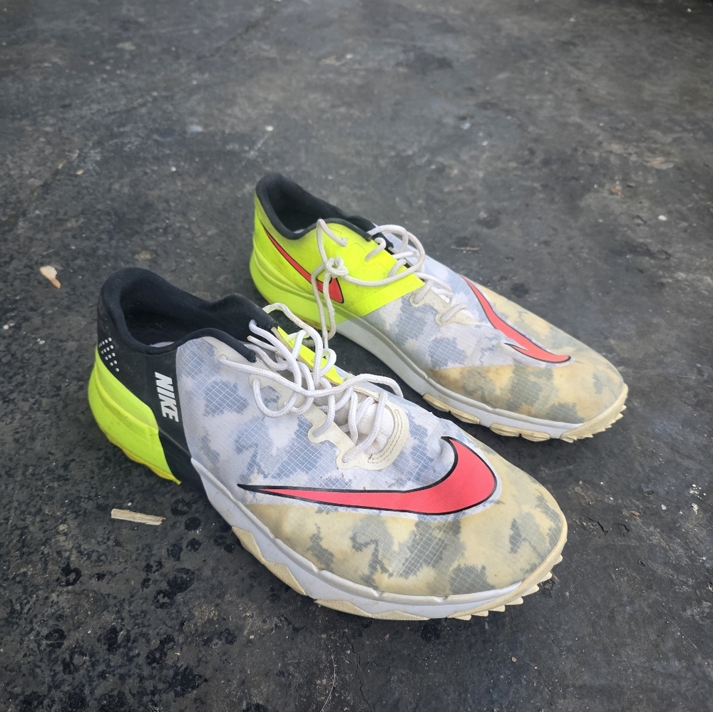 Nike FI Golf Shoes 9.5